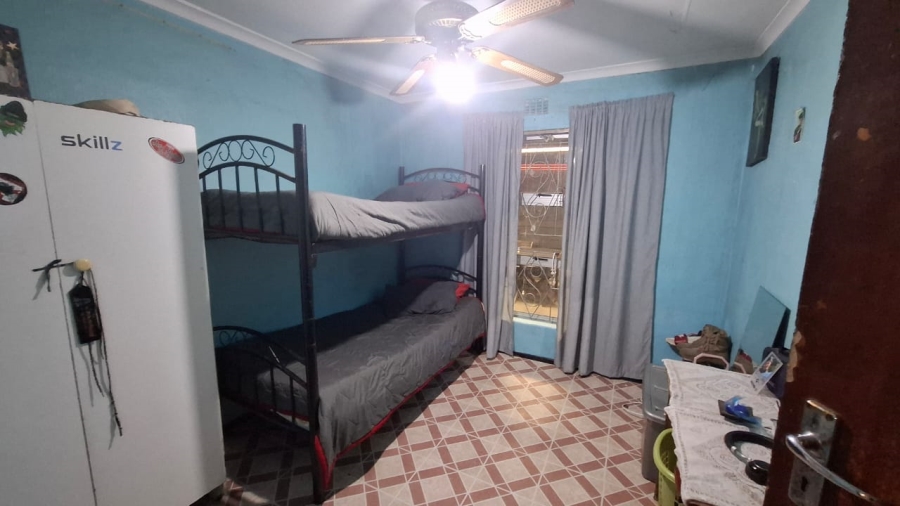 3 Bedroom Property for Sale in Lentegeur Western Cape